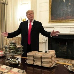 特朗普将为TRUMP顶级持有者举办独家晚宴，价格在历史低点后飙升50%