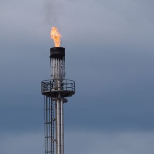 伊朗欲将霍尔木兹海峡变为收费通道，或将重塑全球石油支付方式