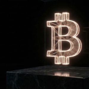 比特币暴跌触发5000万美元清算，市场压力加剧