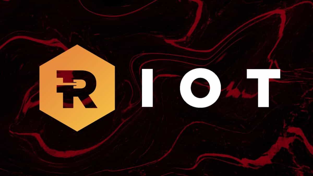 Riot Platforms首席数据中心官离职，AI与超大规模建设加速之际股价下跌6%