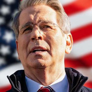 特朗普前财长Scott Bessent敦促国会迅速通过《清晰法案》